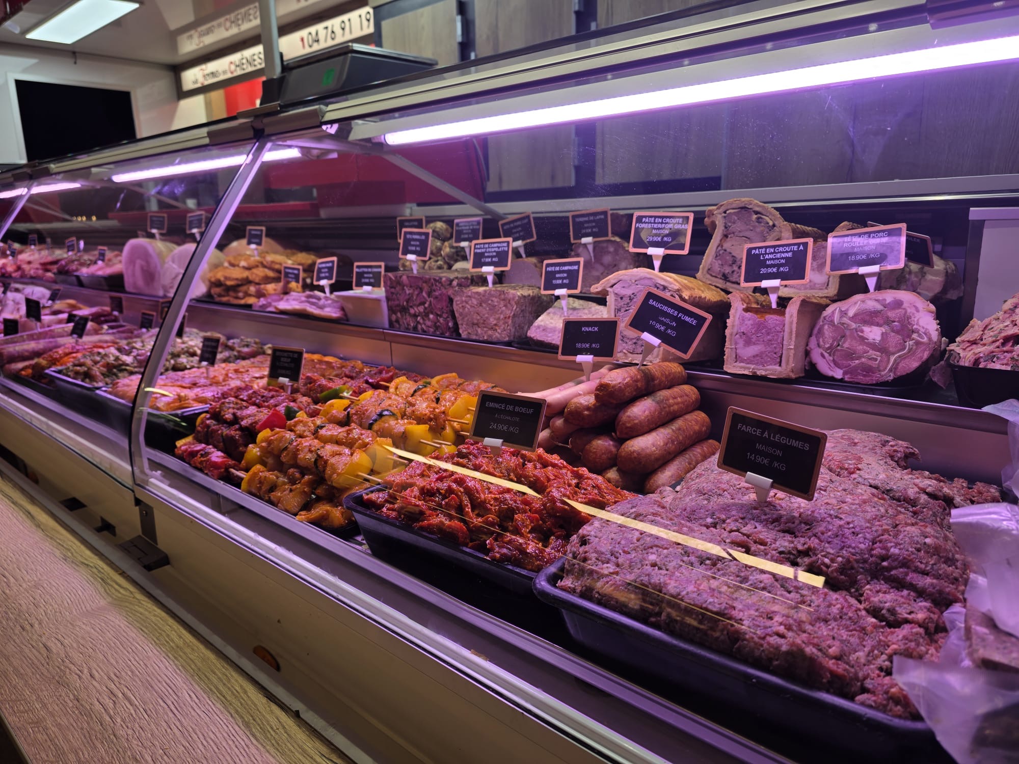 Planche de charcuterie et saucissons